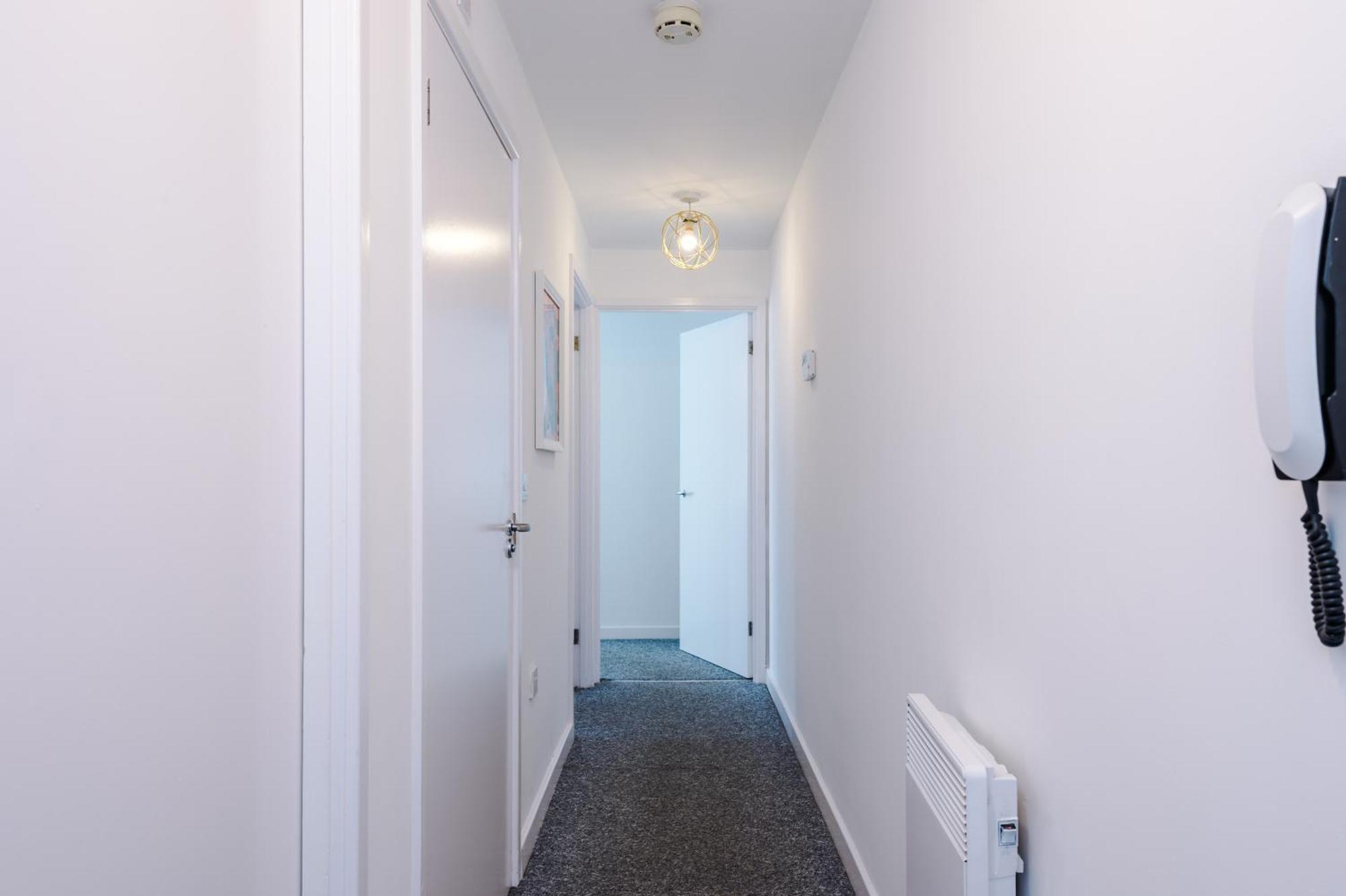 The Consort Serviced Apartment Ковентри Экстерьер фото